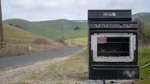 Oven Disposal Service in Cedar Rapids